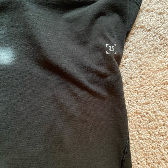 Lululemon t shirt - Picture 3 of 3